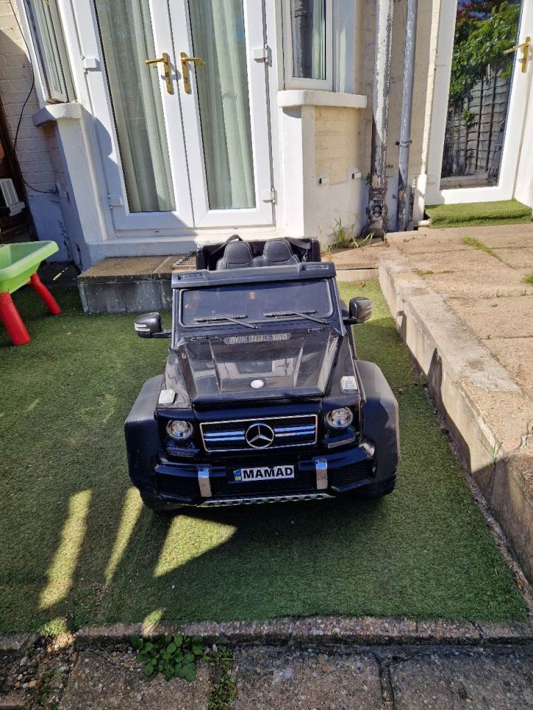 Licensed Mercedes Benz G63 6x6 Children’s Electric Ride On Jeep - Black