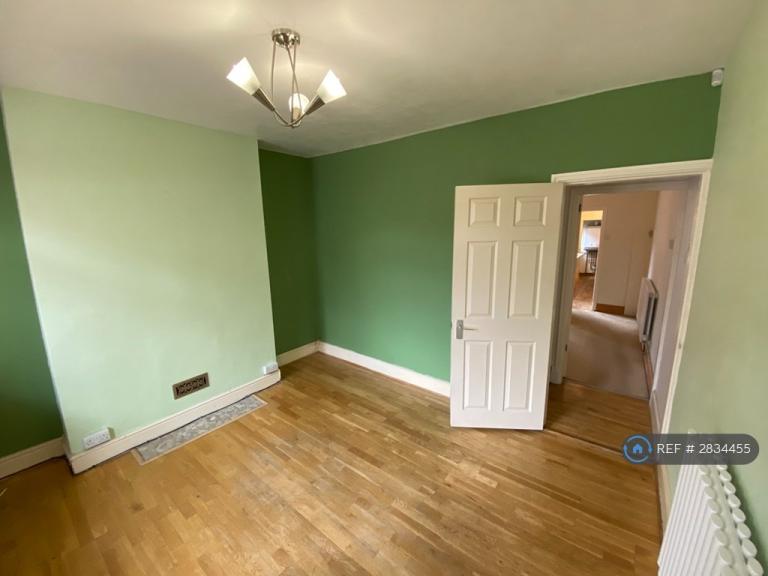 3 bedroom house in Wilford Crescent East, Nottingham, NG2 (3 bed) (#2834455)