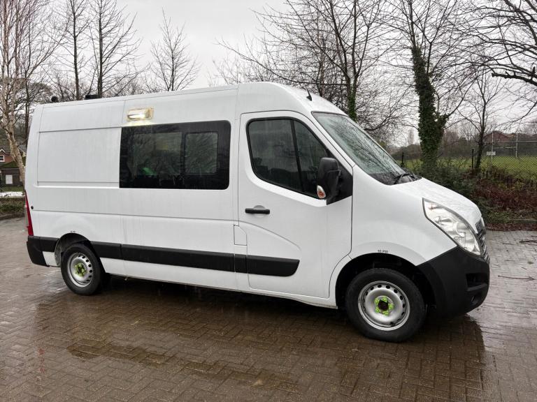 69reg Vauxhall Movano 3500 2.3cdti 6spd Mwb Med-Rf 6 Seat Welfare / Messing Van