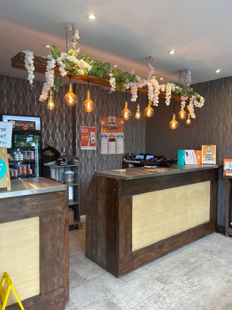 Busy takeaway Indian for sale 