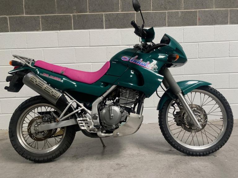 JDM 1993 Kawasaki KLE250 Anhelo in amazing pink & turquoise