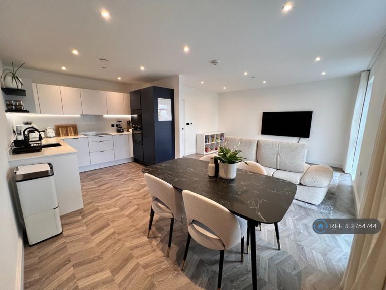 2 bedroom flat in Insignis Point, Sidcup, DA15 (2 bed) (#2754744)