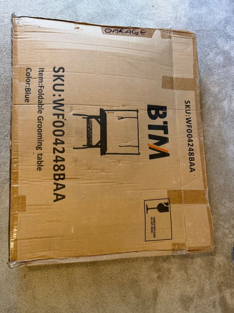 🐶 Foldable Dog Grooming Table – Brand New – £45