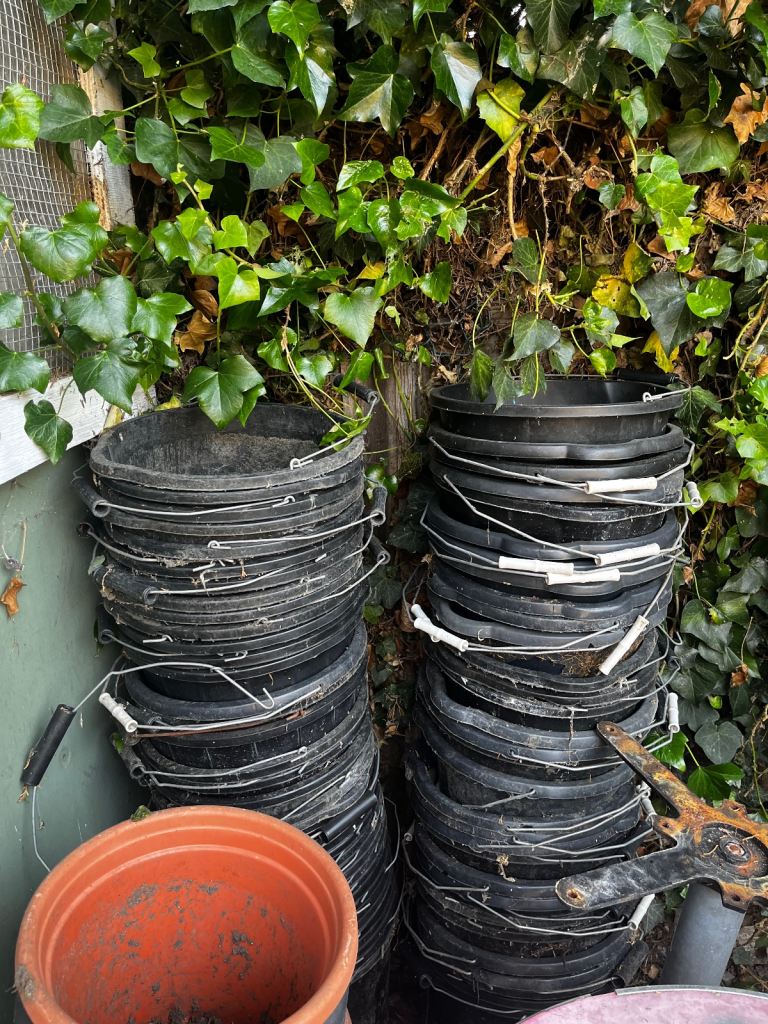 x60-75 plant bucket pot