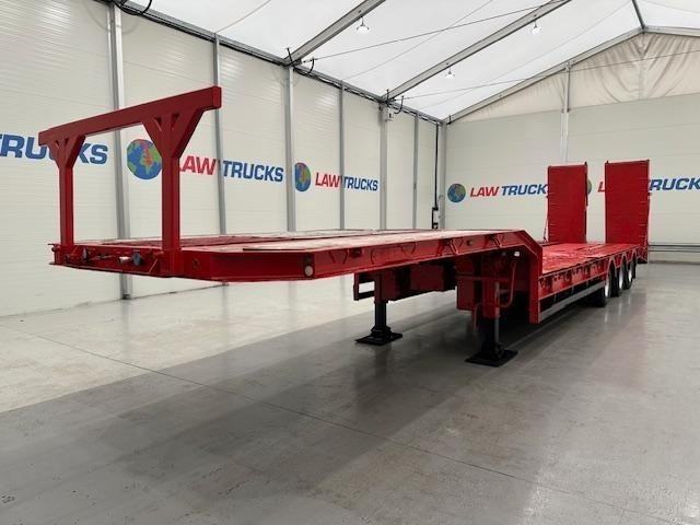 King GTS 44 Tri Axle Machinery Carrier Lowloader
