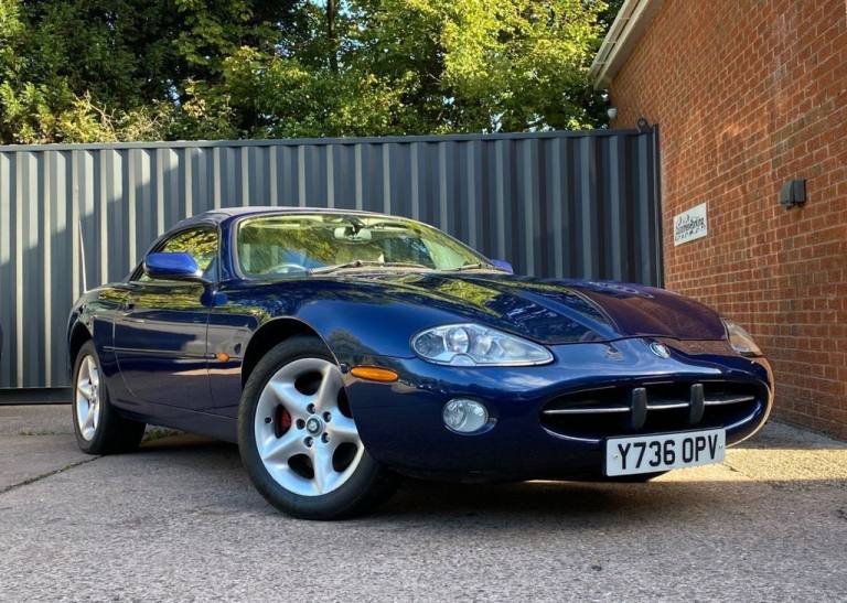 2001 Y JAGUAR XK 4.0 CONVERTIBLE 2DR PETROL AUTOMATIC (284 G/KM, 290 BHP)