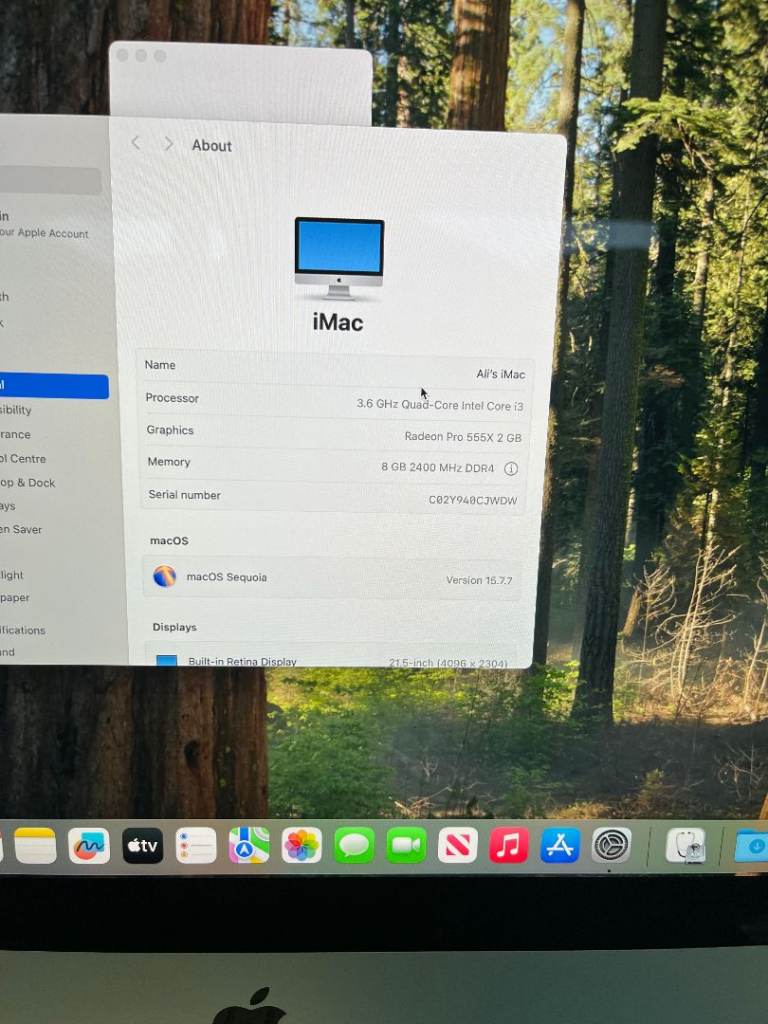 Apple 21.5 inch iMac with retina 4k display