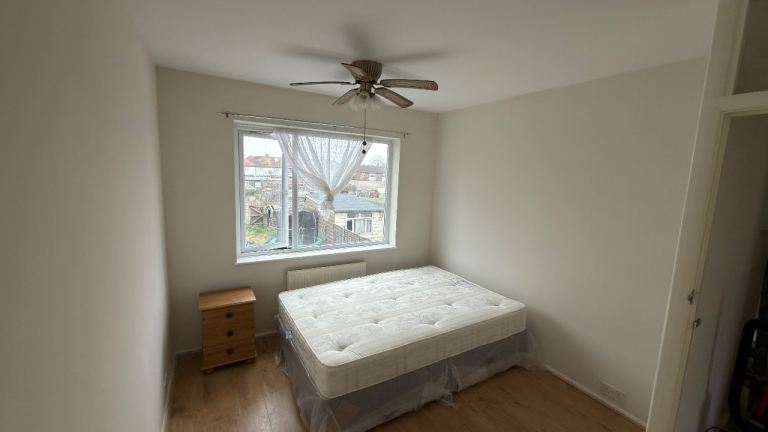 Room to rent in Enfield EN3 ডাবল রুম ভাড়া
