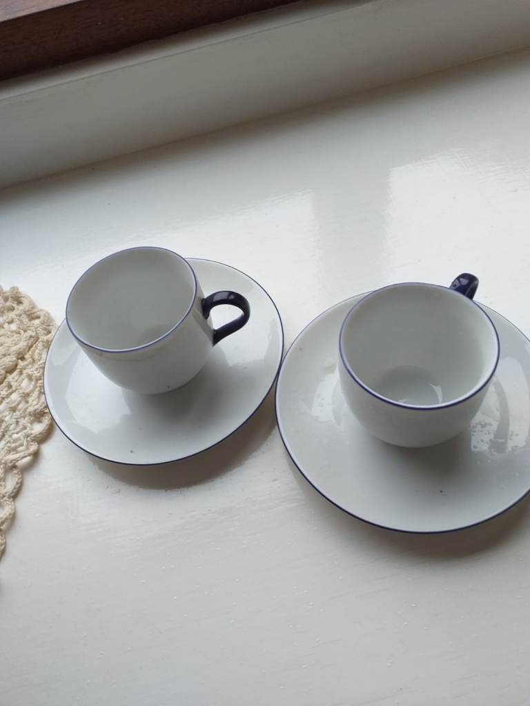 Set of 10 Habitat matching coffee cups and saucers