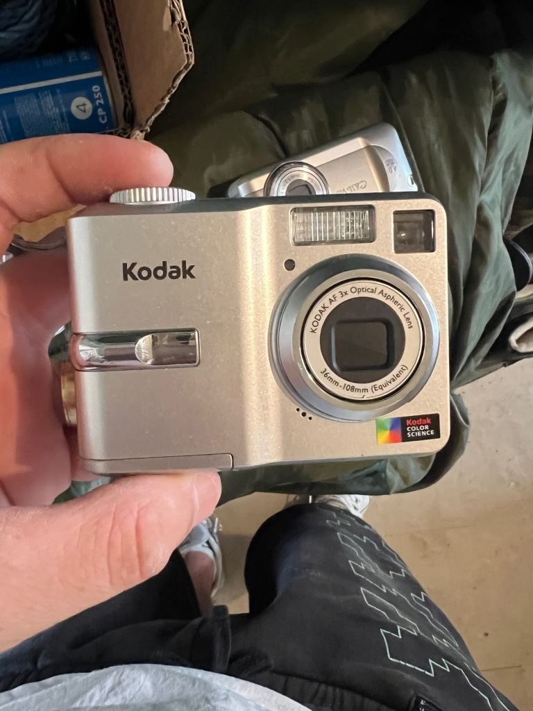 Kodak EasyShare C633 Digital Camera – Silver, Good Condition