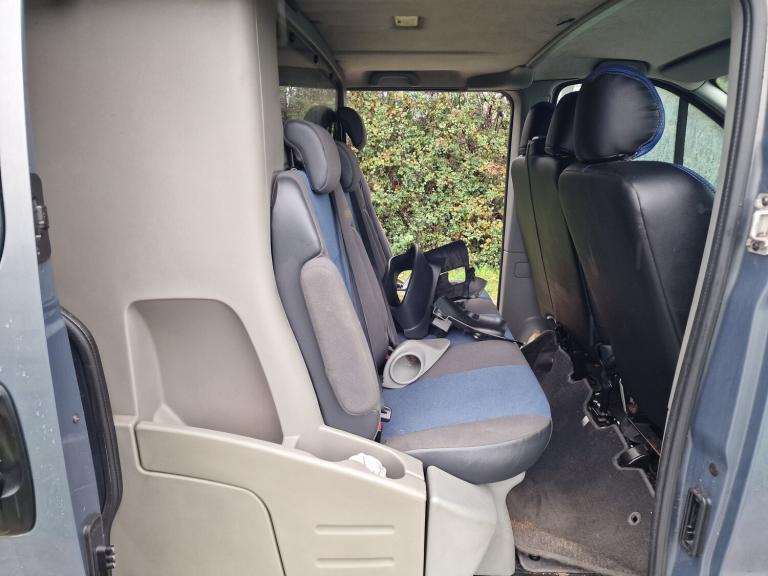 2011 Renault Traffic Grey 5 Seat Crew Cab  Spares Repairs  Turns over No start