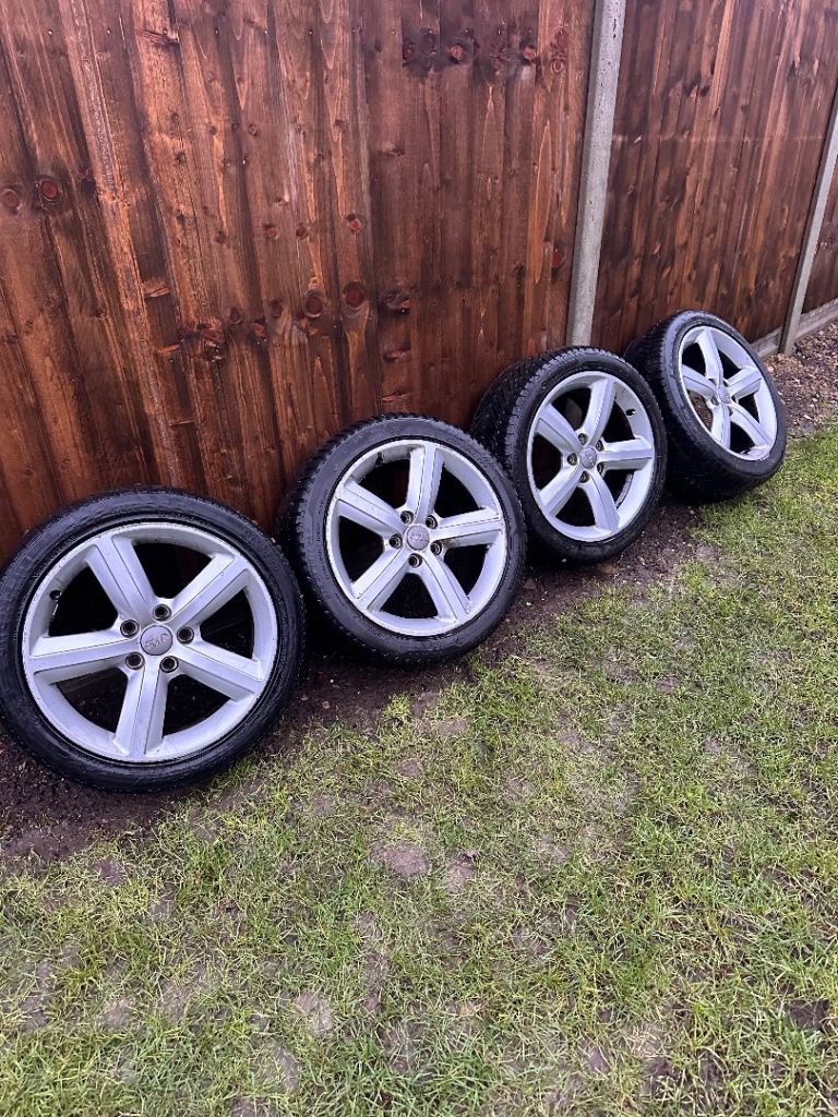 Audi wheels 17’ with tyres
