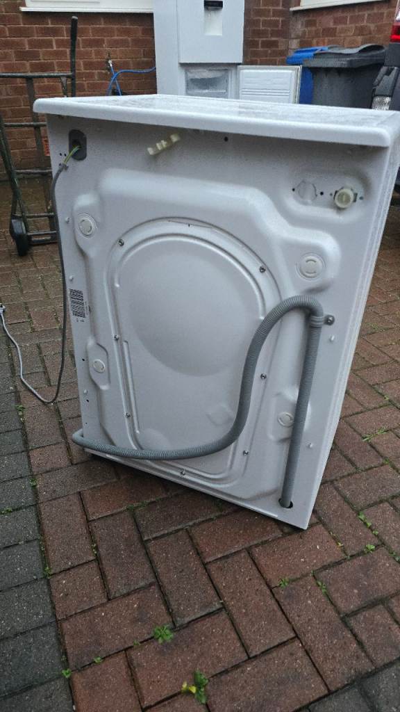 Candy 8KG Washing machine  - Good condition & Fully working - Can deliver locally from £7