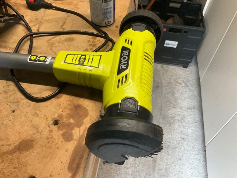 Ryobi RY18PCA-0 18V ONE+ Patio Cleaner with new Wire Brush plus charger 
