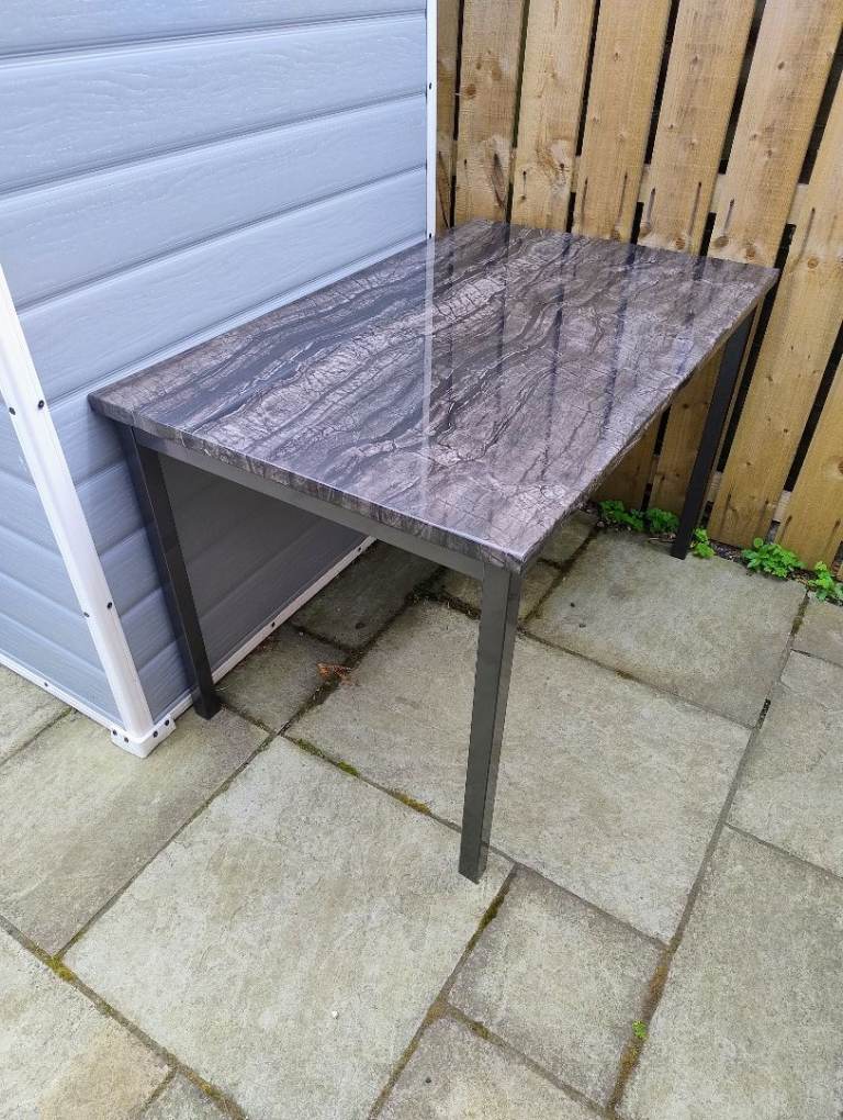 Mable image gloss table