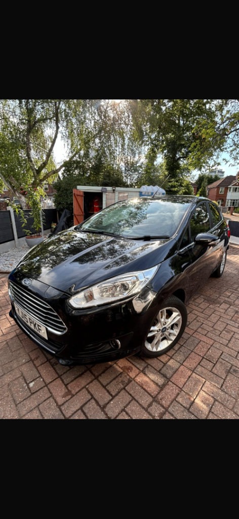 Ford, FIESTA, Hatchback, 2015 LOW miles 