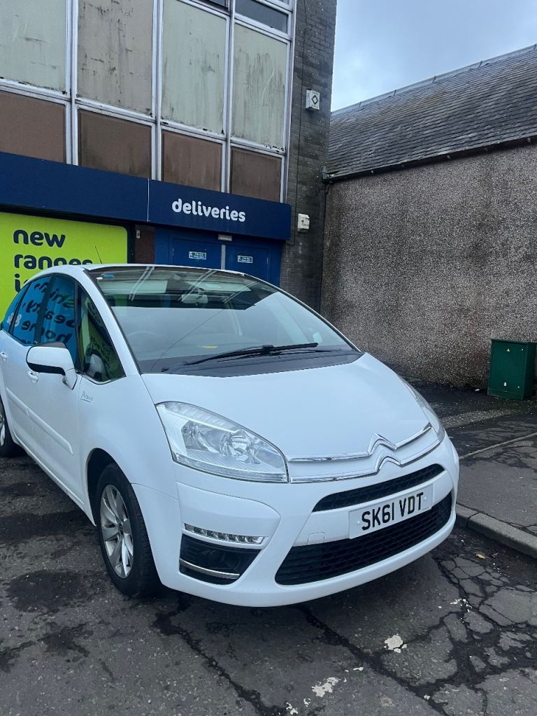 Citroen c4 Picasso vtr + 1.6 diesel manual mot November
