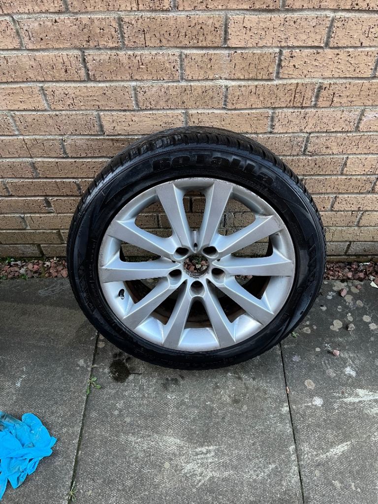 1 x BMW 5 series 18 inch alloy wheel