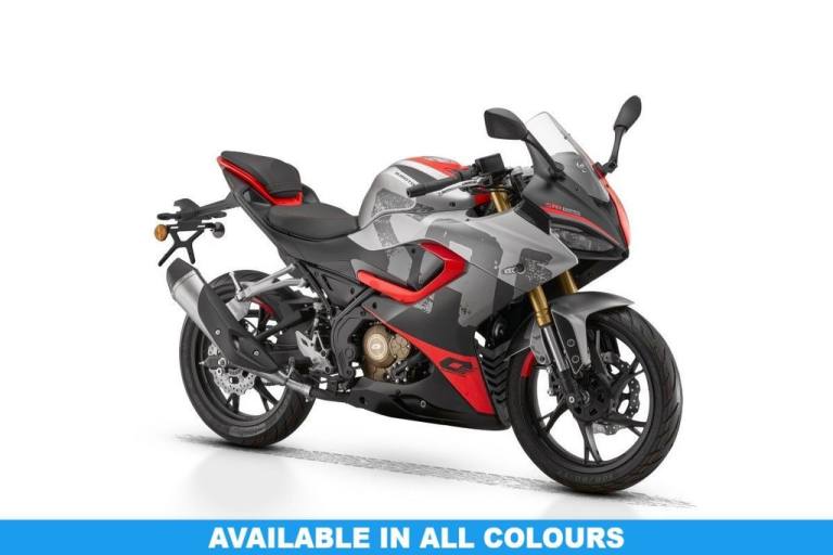 2026 QJMOTOR SRK 125 R Petrol Manual