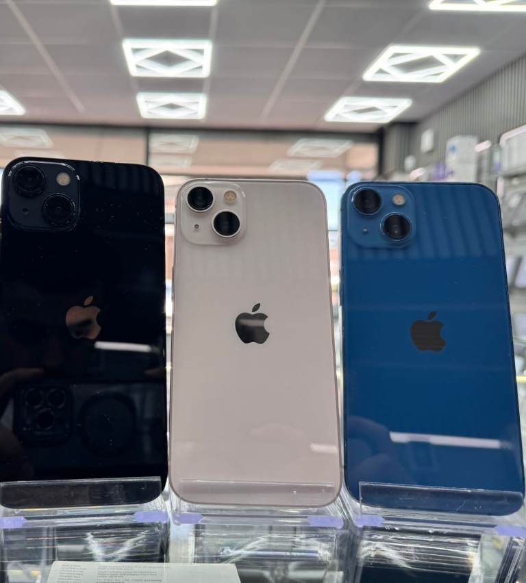 Iphone 13 128gb on offer🥳