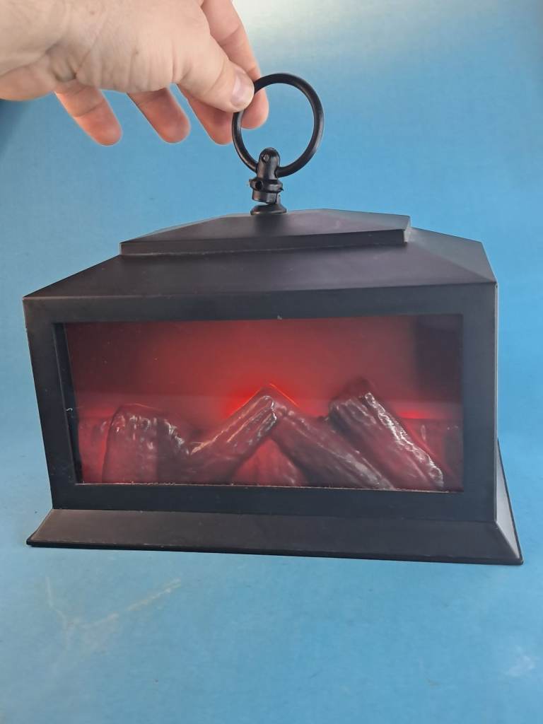 Indoor flame Light preowned ( Working perfect). Plastic 