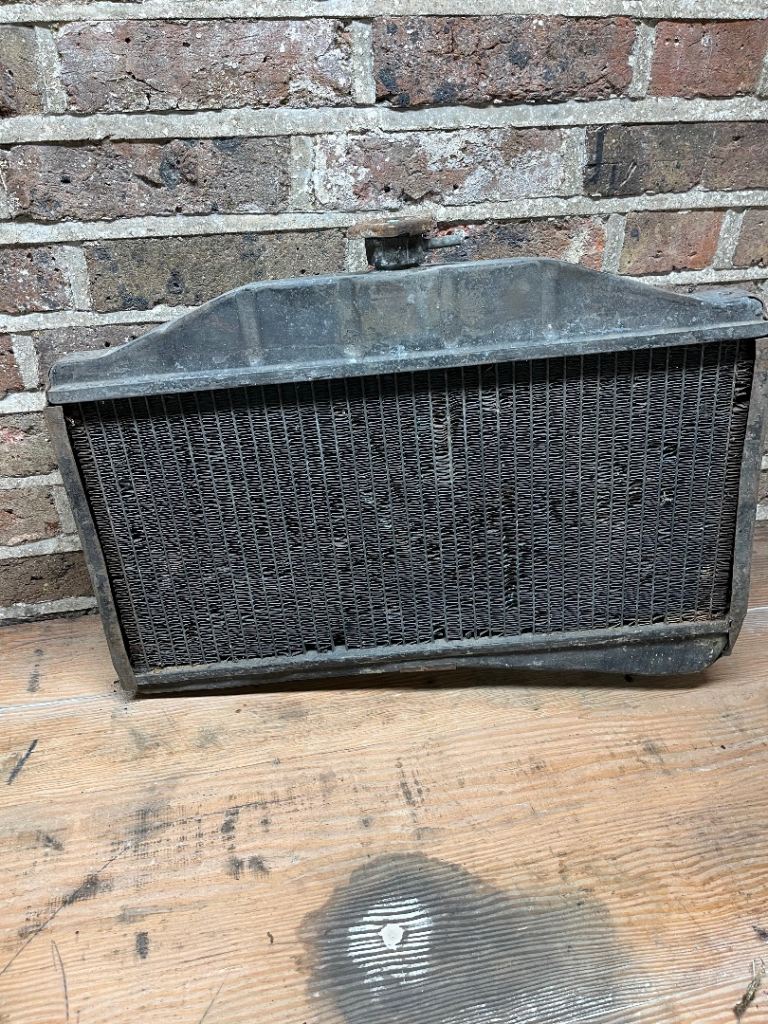 Car radiator 