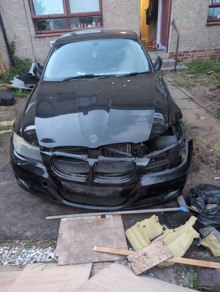 BMW, 3 SERIES, Saloon, 2010, Manual, 1995 (cc), 4 doors