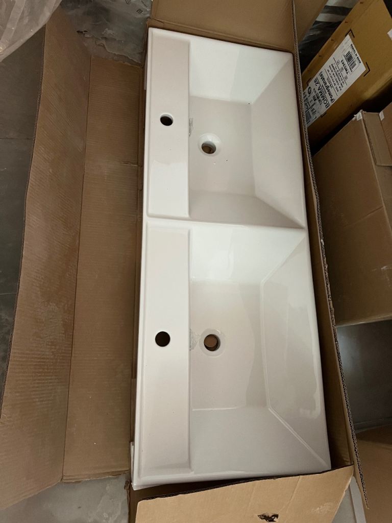 Brand New - Double Sink 120cm 