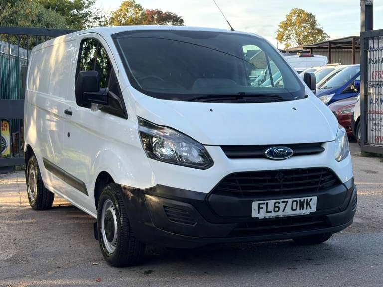 2017 Ford Transit Custom 2.0 TDCi 290 L1 H1 5dr PANEL VAN Diesel Manual