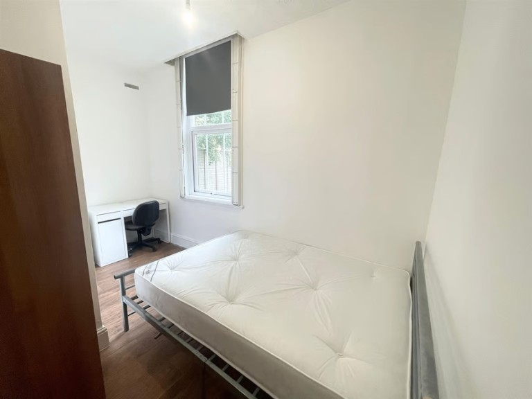 🏠**DSS HOUSING**DOUBLE ROOM in STOKE-ON-TRENT** BLAKE STREET, BURSLEM, STOKE-ON-TRENT, ST6 4BE **🏠