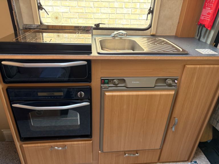 Peugeot, BOXER 320 LWB, 2000, 2446 (cc), full years MOT