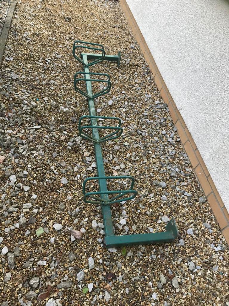 Metal storage rack for 4 bicycles