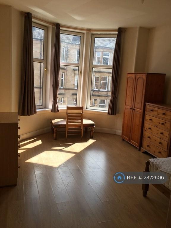 3 bedroom flat in Havelock Street, Glasgow, G11 (3 bed) (#2872606)
