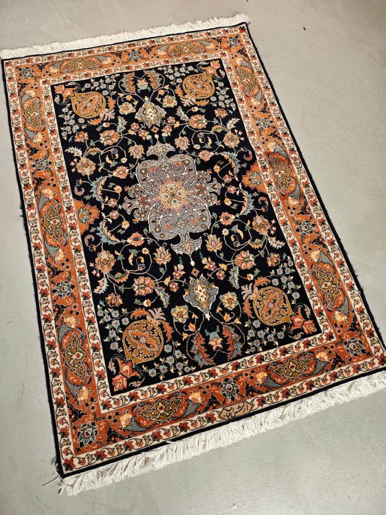 Mid Century Vintage Persian Tapriz rug 121 x 84cm  Handwoven Prof Cleaned