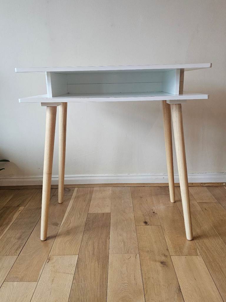 Habitat Desk