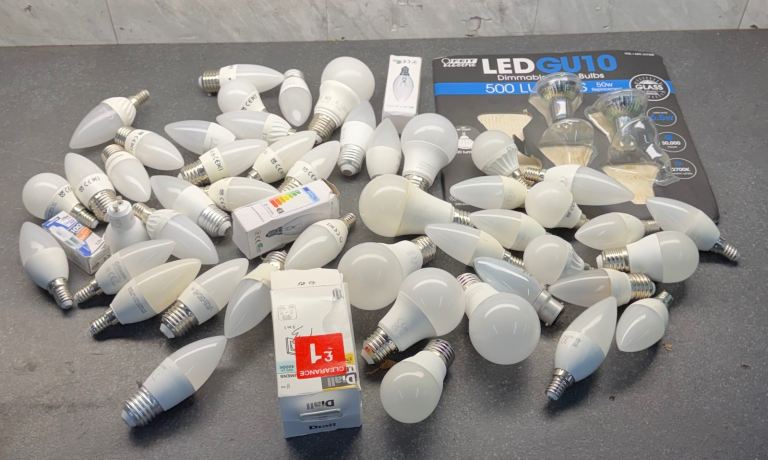 Light Bulbs, Bulbs, Lamp Bulbs, Spotlight Bulbs, Home Bulbs, All Brand New!