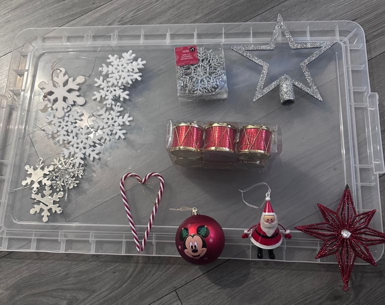 Christmas Decorations Bundle – Snowflakes, Baubles, and More