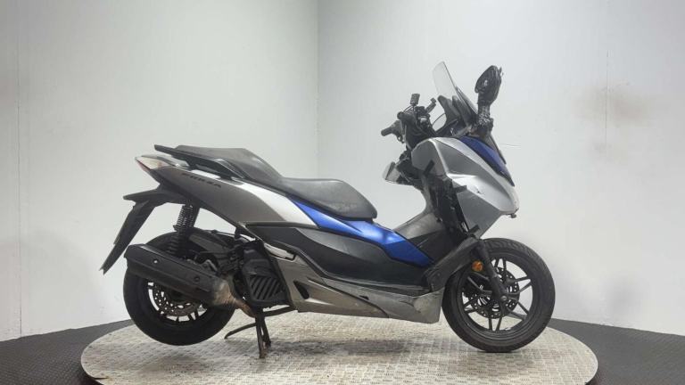 Honda Forza 125 NSS 2018 SPARES OR REPAIR PROJECT SCOOTER LEARNER BIKE 125CC