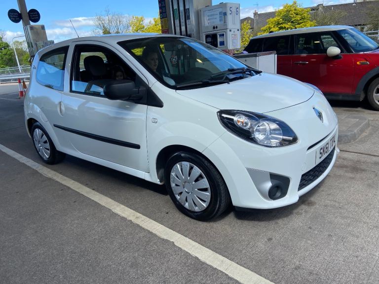2011 Renault twingo , long mot , low miles , drives perfect , £1000