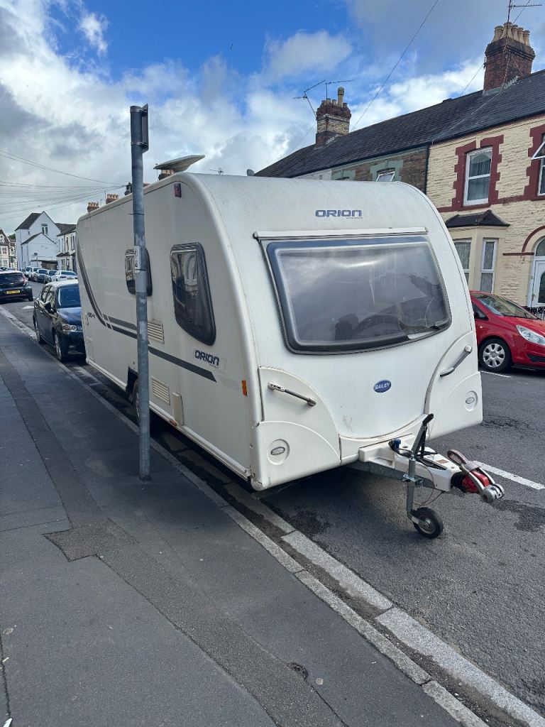 Bailey Orion 4 berths with fixed bed