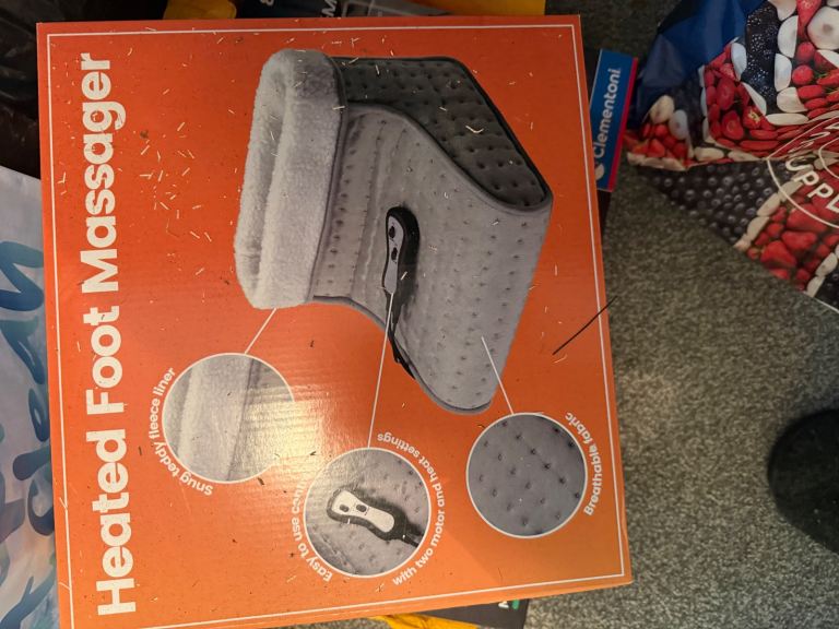 Heated foot massager 