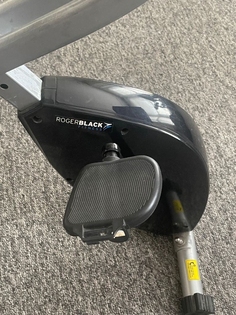 Foldable exercise bike 