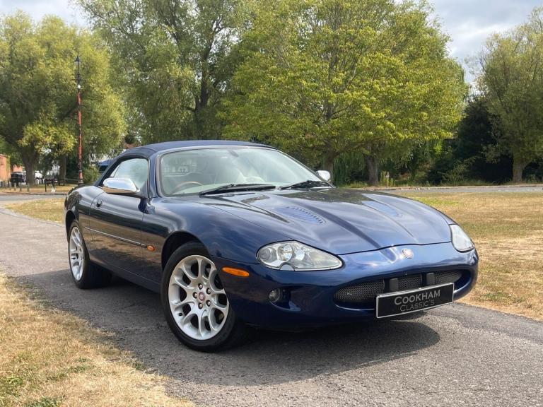2000 Jaguar XKR 4.0 Supercharged Convertible 2dr Petrol Automatic (340 g/km, 370 bhp) CONVERTIBLE...