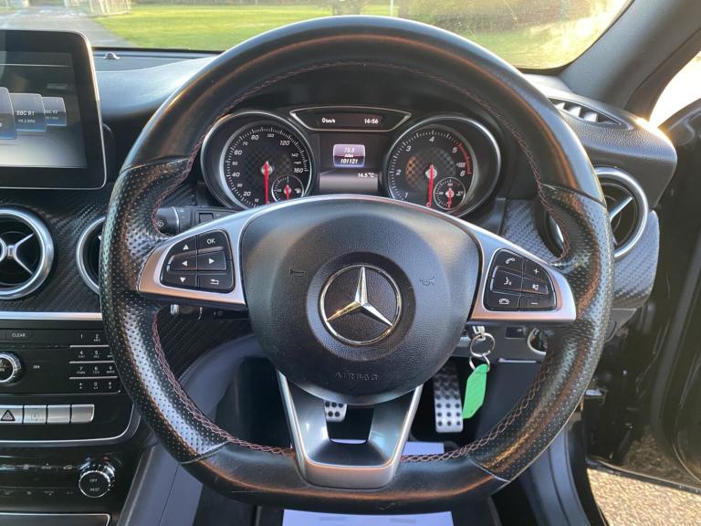 MERCEDES-BENZ A CLASS 1.5 A180d AMG Line 2017