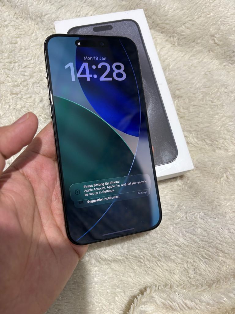 iPhone 15 Pro Max 256gb is in Excellent Condition 