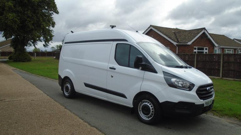 2018 Ford Transit Custom 2.0 TDCi 130ps High Roof Van L2 H2 PANEL VAN Diesel Manual