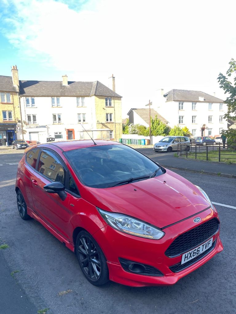 FORD FIESTA ST LINE LOW MILES