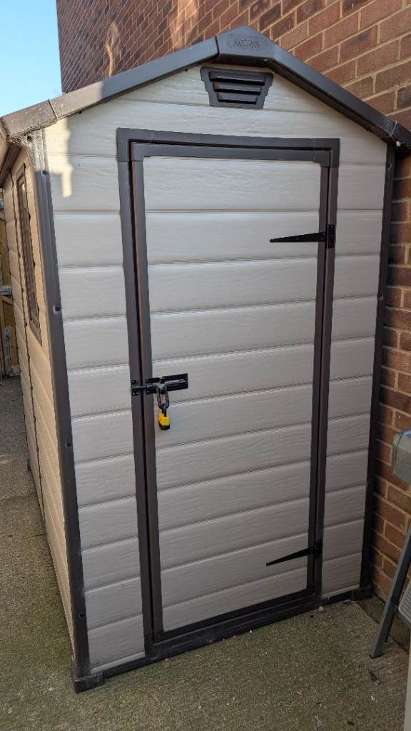 Keter shed 4 x 6