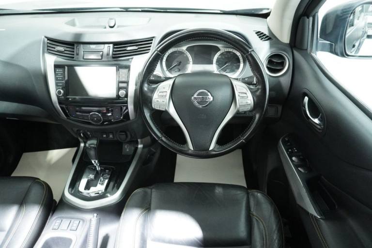 2020 Nissan Navara Double Cab Pick Up N-Guard 2.3dCi 190 TT 4WD Auto PICK UP DIESEL Automatic