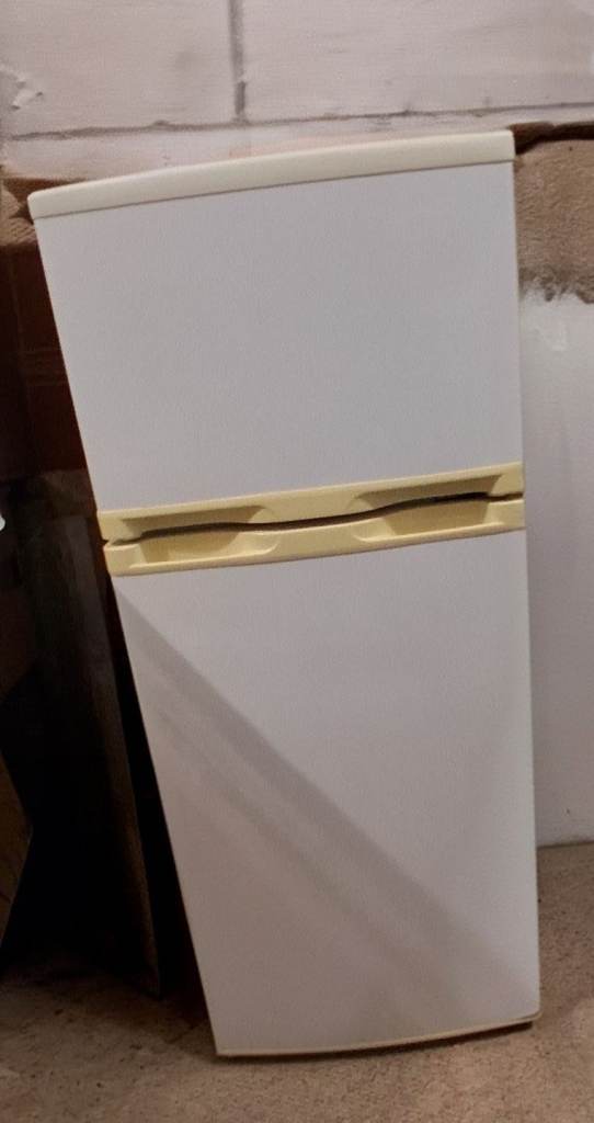 Fridge with small freezer compartment - needs gone asap